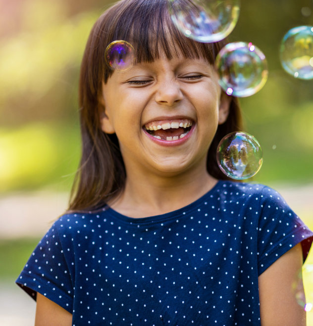 Let’s guide your child’s smile together